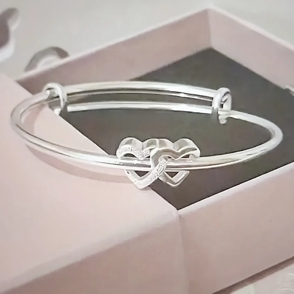 Double Heart 💕 Love ❤️ Bracelet NWT!!